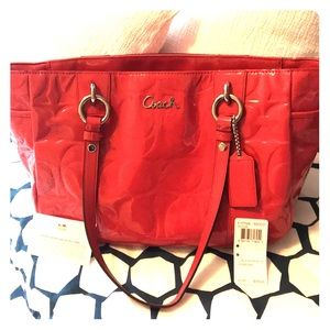 Authentic 👜 Coral Coach handbag